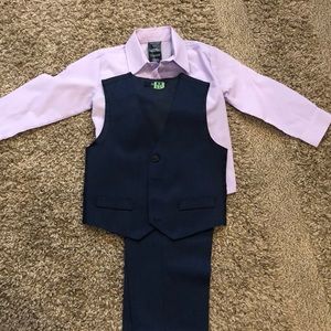 Nautica Toddler 3 piece suit with tie